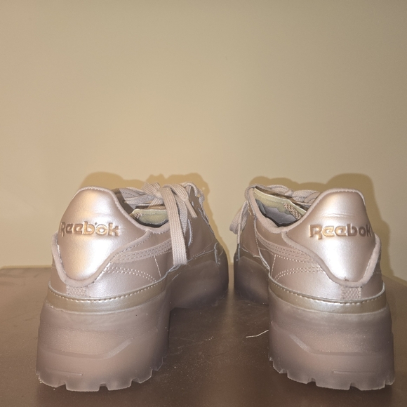 Cardi B Reebok Rose Gold size 9.5 - Picture 5 of 8